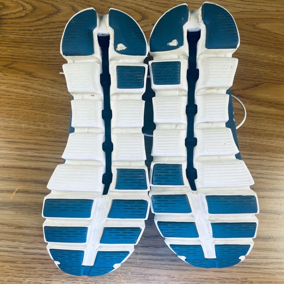 On Running Cloud Waterproof Running Shoes Women's Size 9.5 Blue - Picture 8 of 10